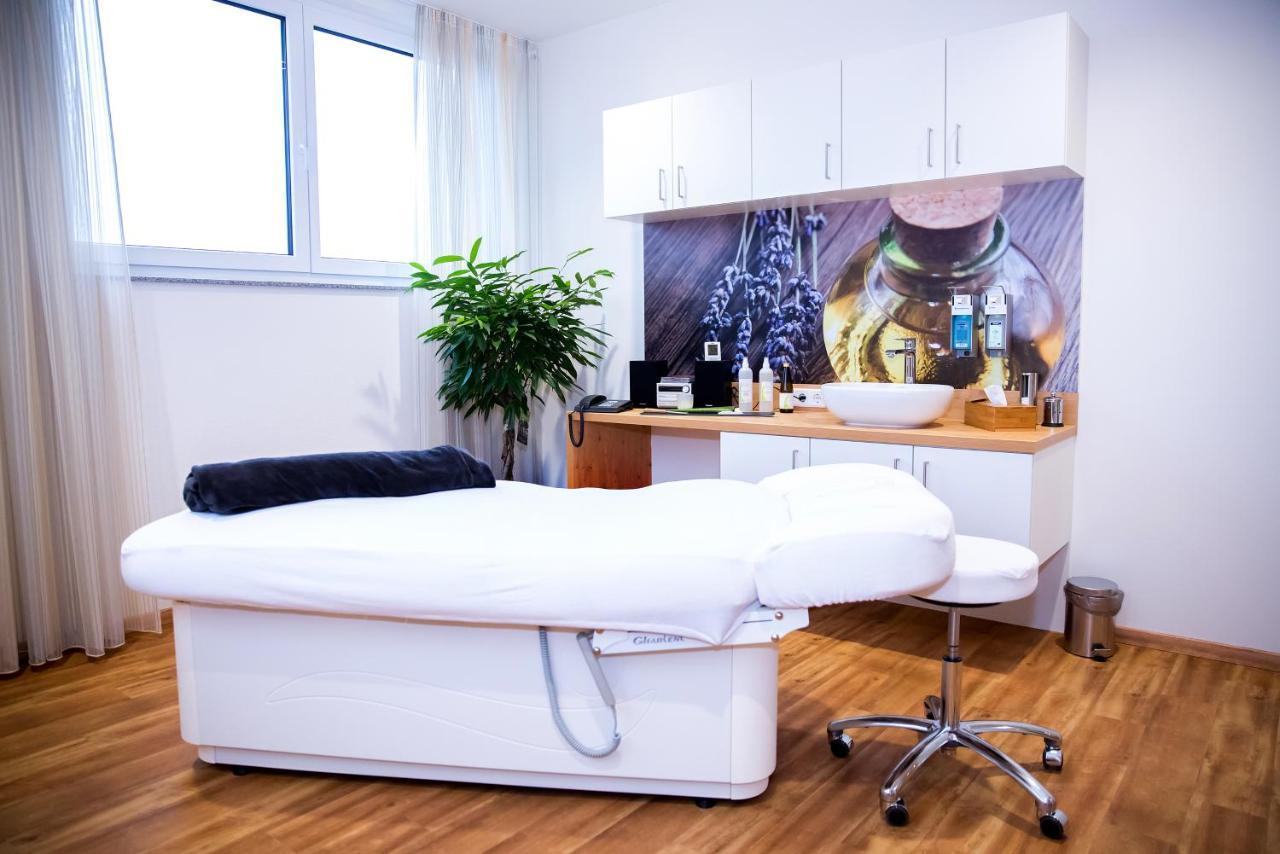 Plus Punkt Private Spa Weingarten  Buitenkant foto